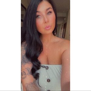Meet your Posher, Cassandra